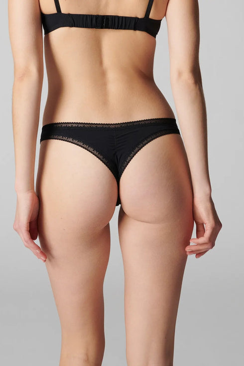 Simone Perele 1B6 Hortense Tanga